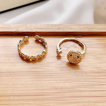 ZHINI 2021 Luksuzni Metalni prstenovi sa kubični cirkon za žene Individualnost Punk Smajlić Geometrija Okrugli prsten s rupom Modni nakit poklon