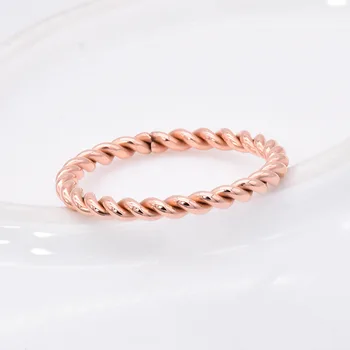 ZAKUCAVANJE visoke kvalitete 2,5 mm Moda Mali Boja Ružičastog Zlata Twisted Nehrđajućeg Čelika za Žene Zaručnički Prsten nakit